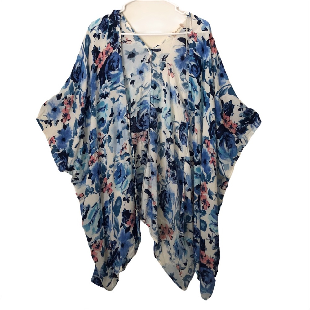 🛍️ Altar’d State Floral Kimono Cardigan Size S